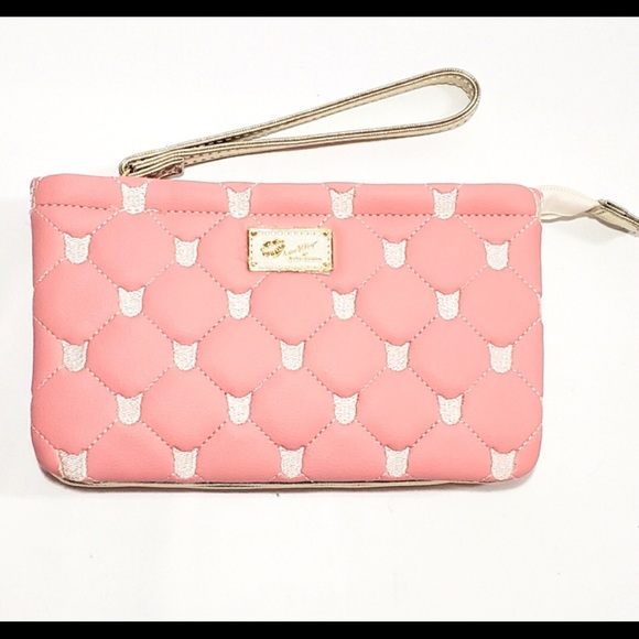 NWT Pale Pink Betsey Johnson Wristlet Gold Strap 💝 - Picture 6 of 7